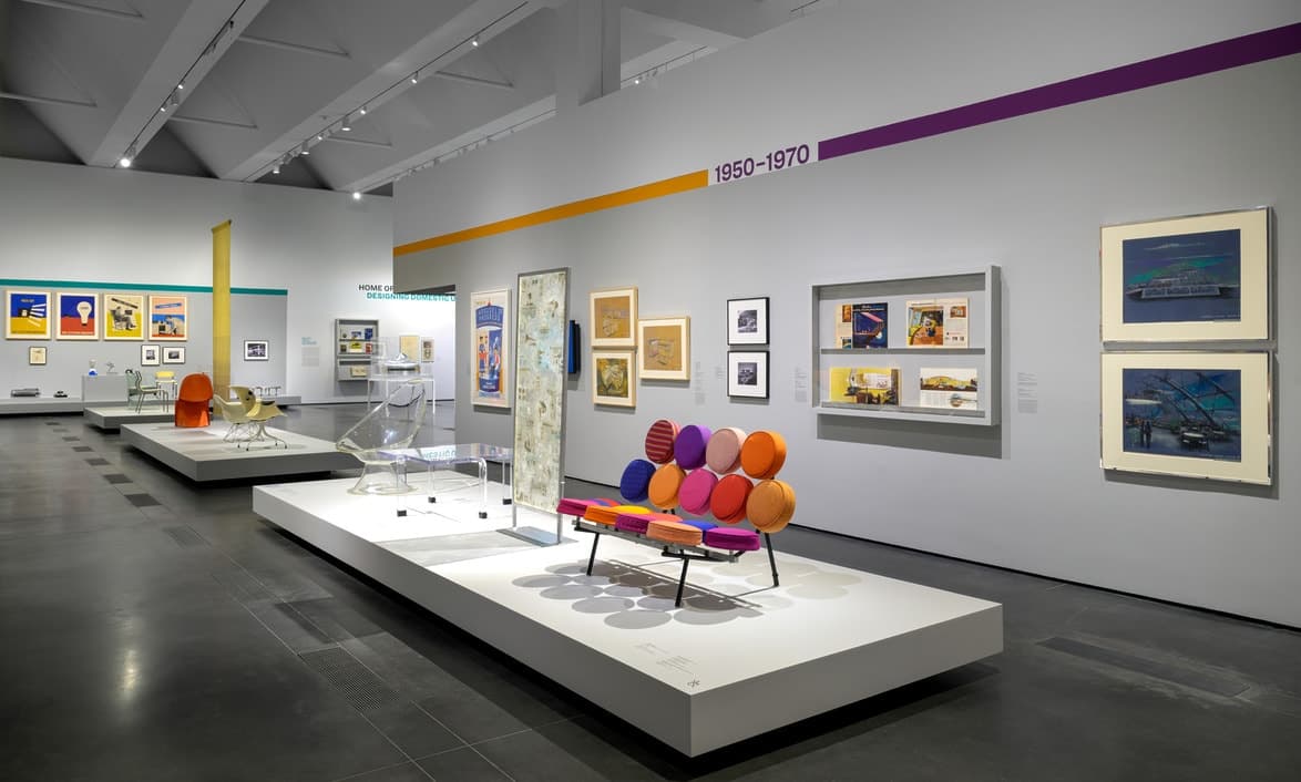 Installation view 1 of 4