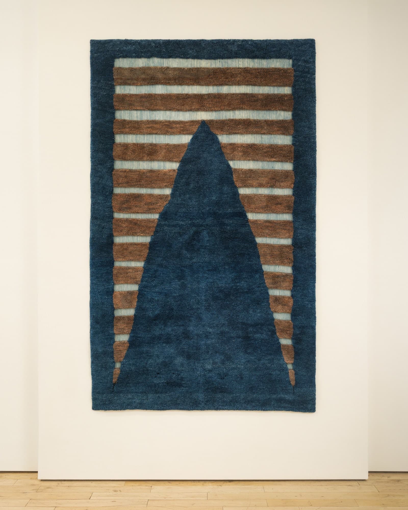 Hostler Burrows x HB381