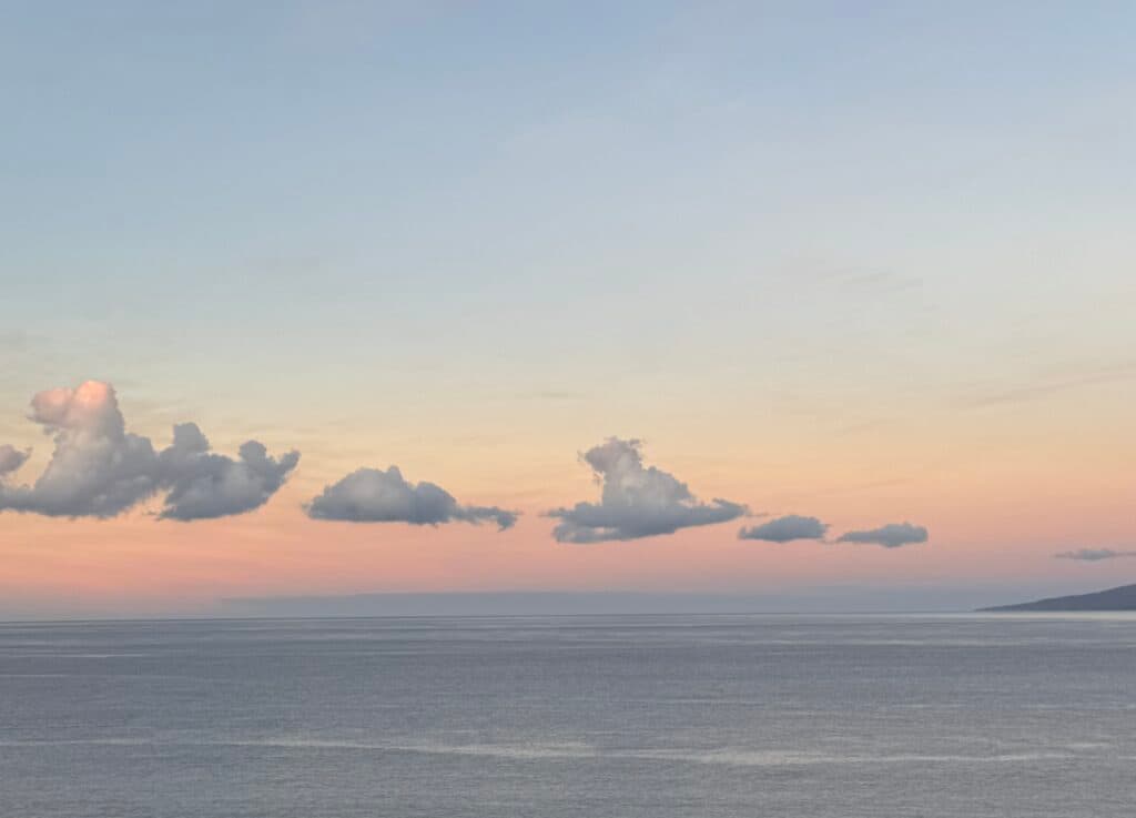 Wo Schiffman: Light as Air