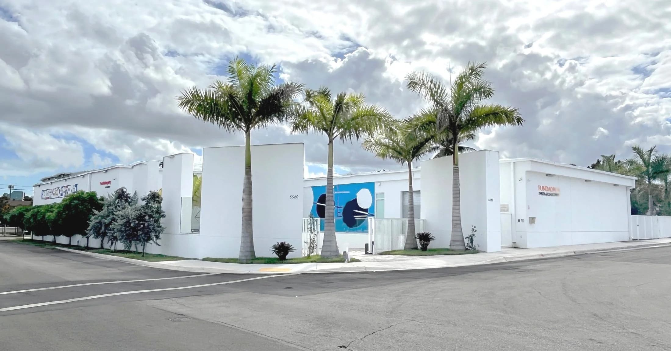 Piero Atchugarry Gallery