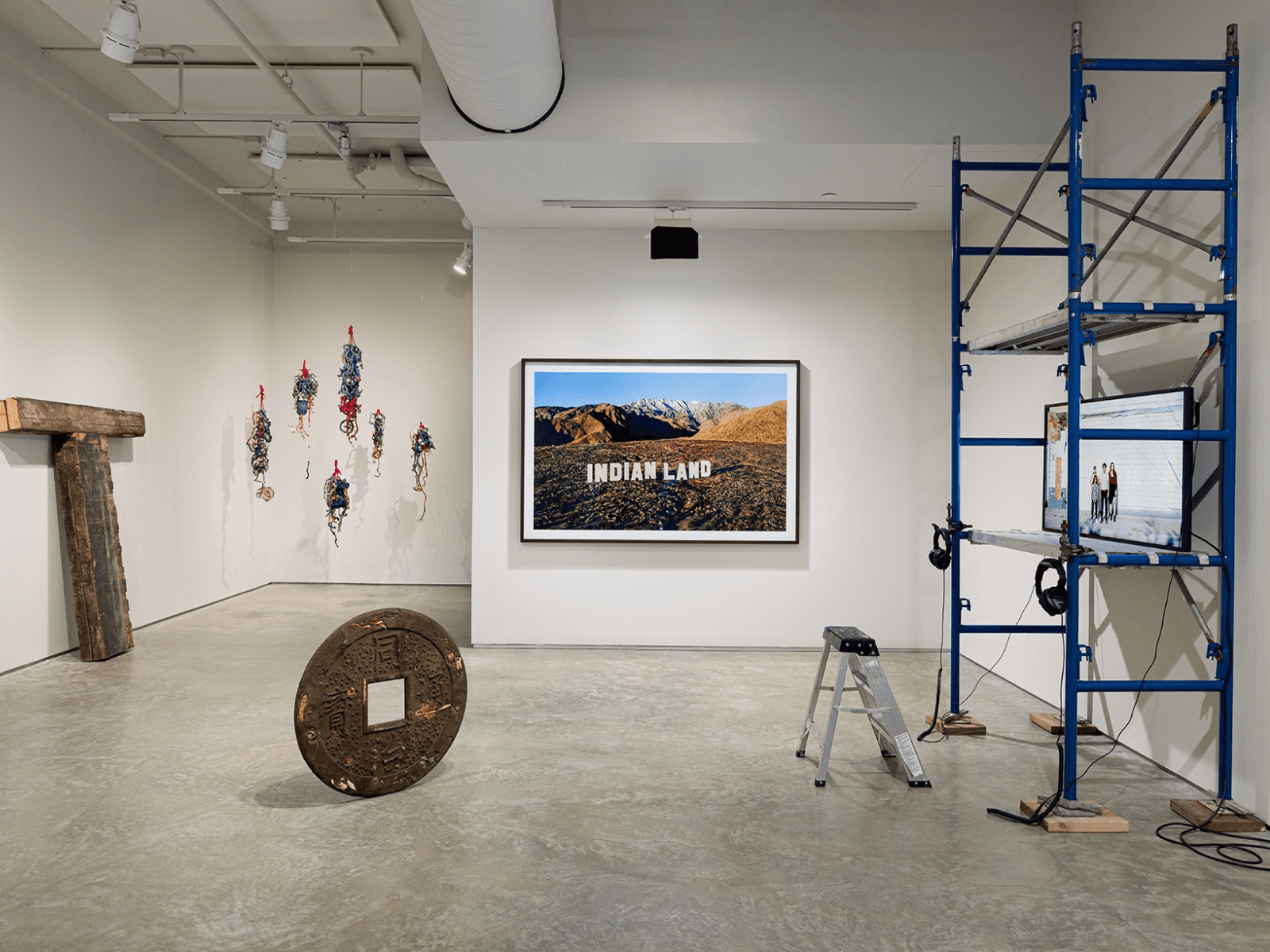 An Incomplete Haunting