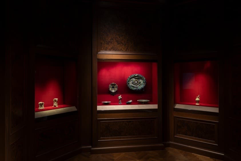 Installation view 3 of 8