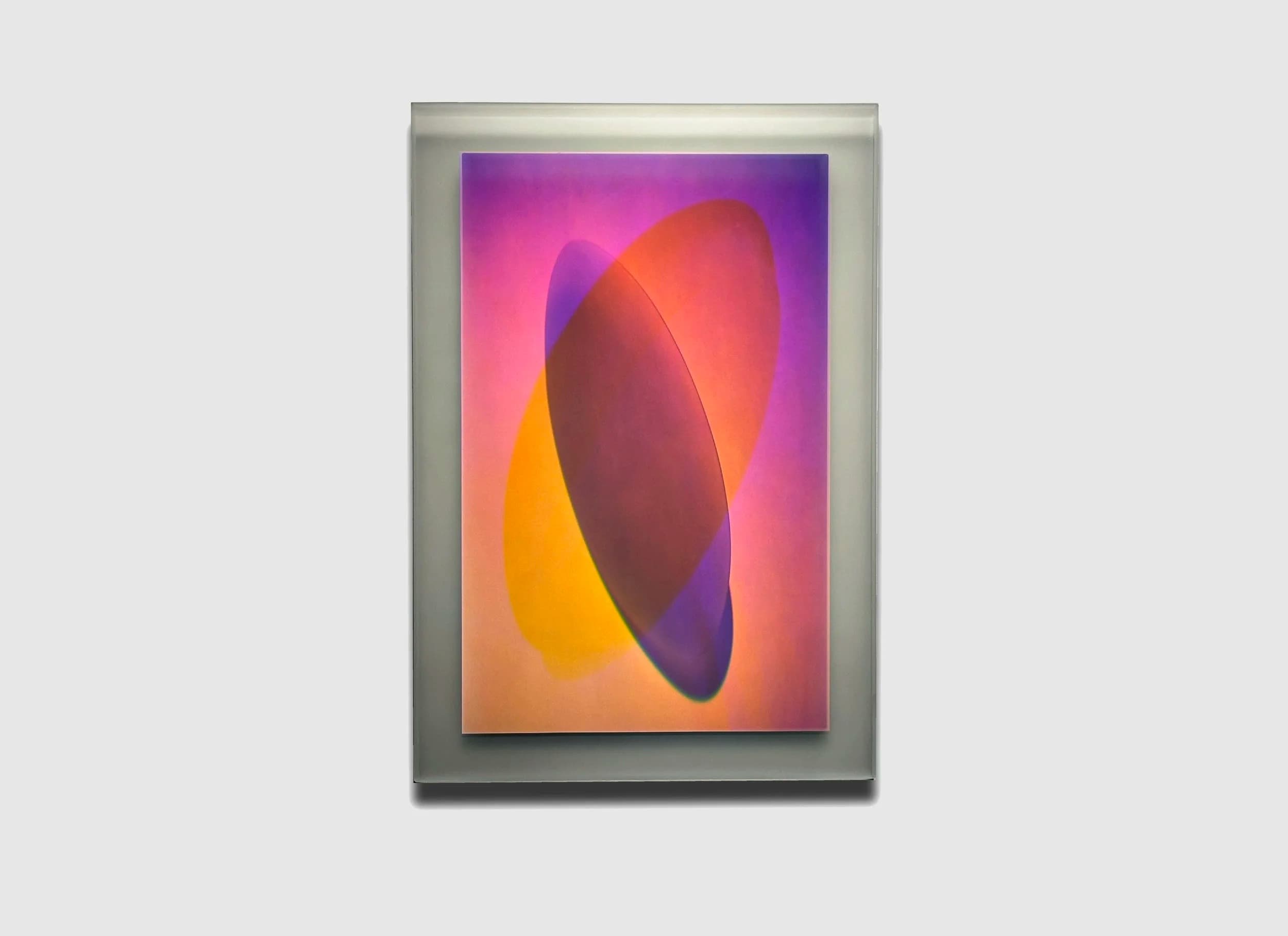 August Muth: Material Light