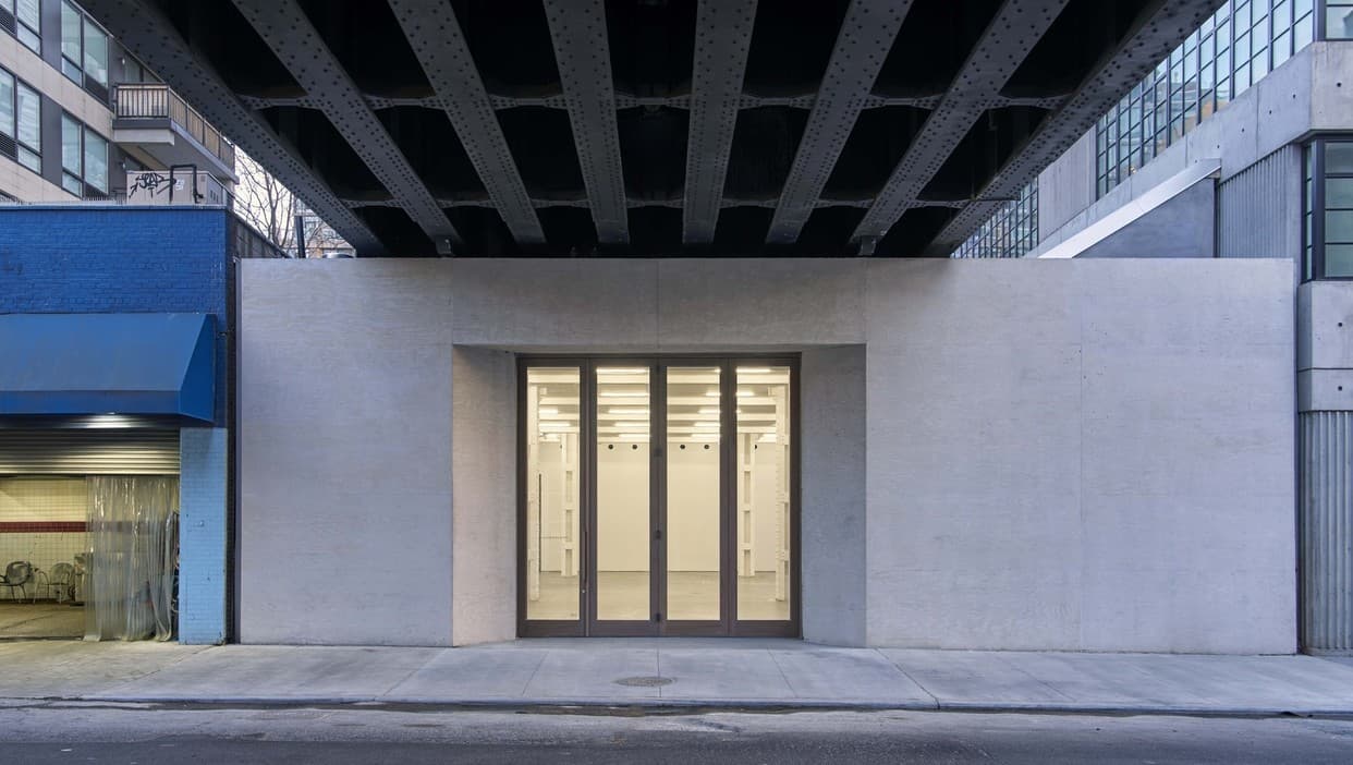 Lisson, 508 W 24th Street