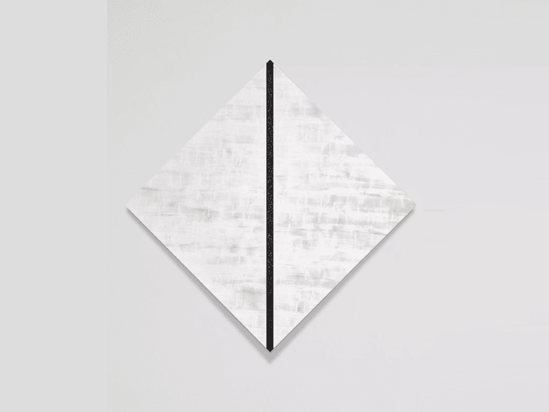 Mary Corse, Untitled (White Diamond with Black Reflective Inner Band), 2024 © Mary Corse