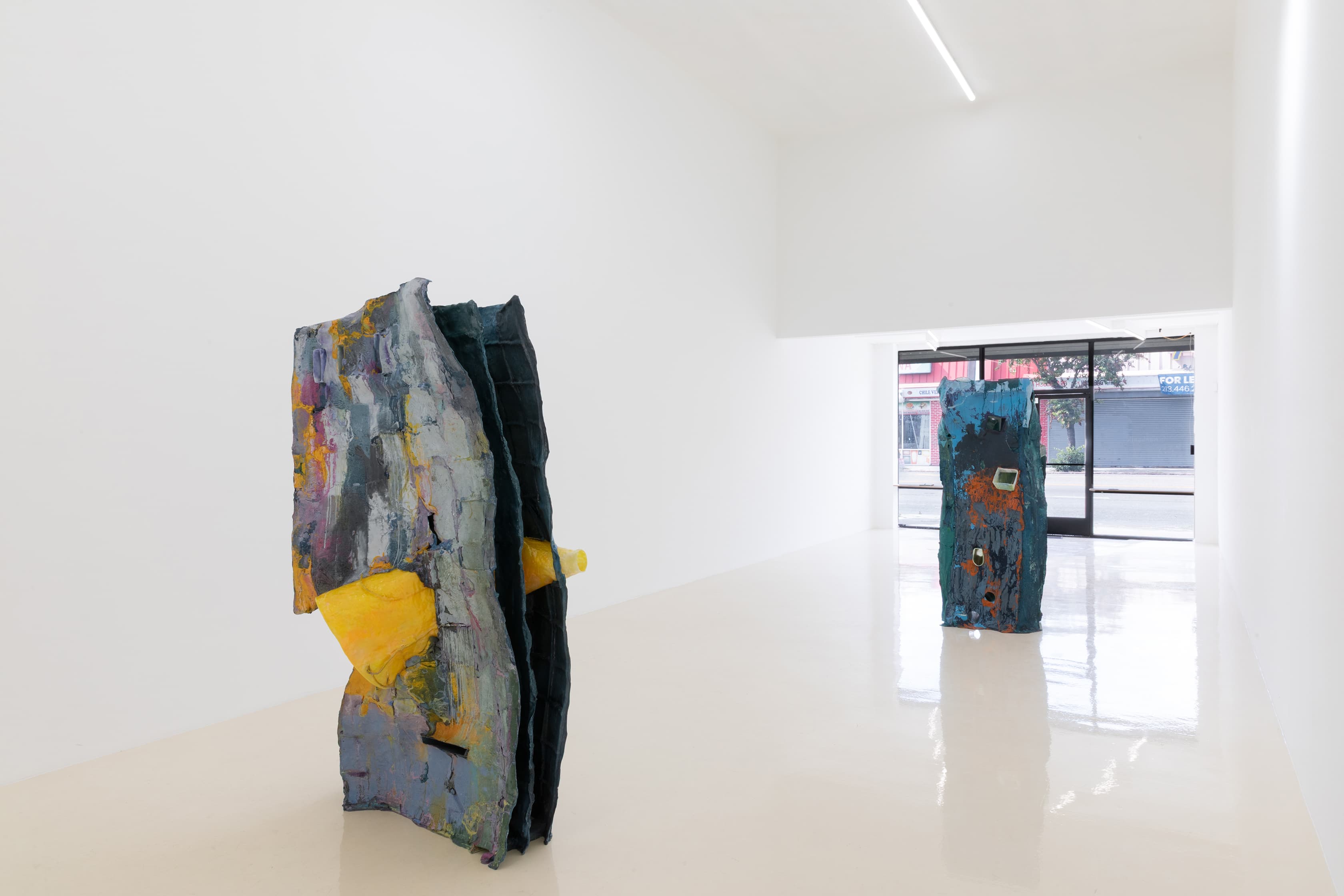 Jacci Den Hartog: Hypersurface of the Present