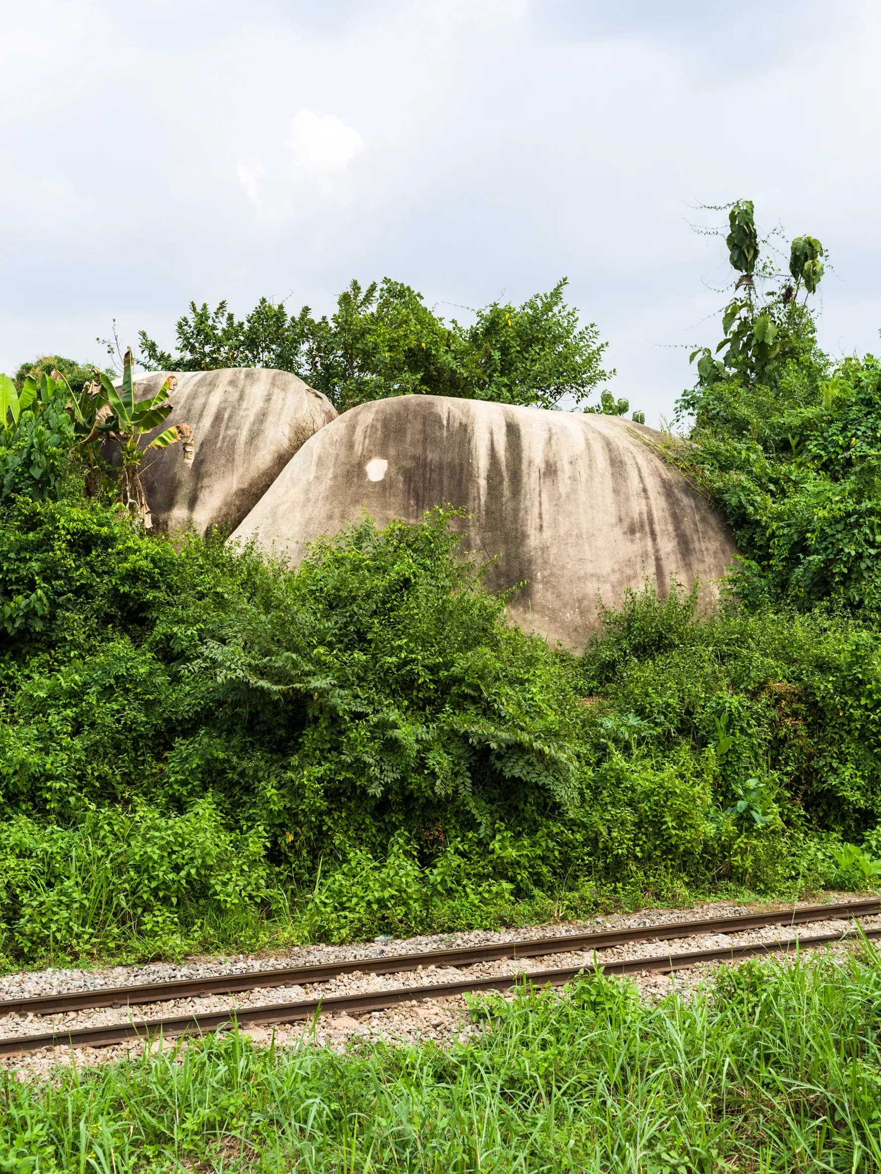Nuits Balnéaires and François-Xavier Gbré: Latitudes