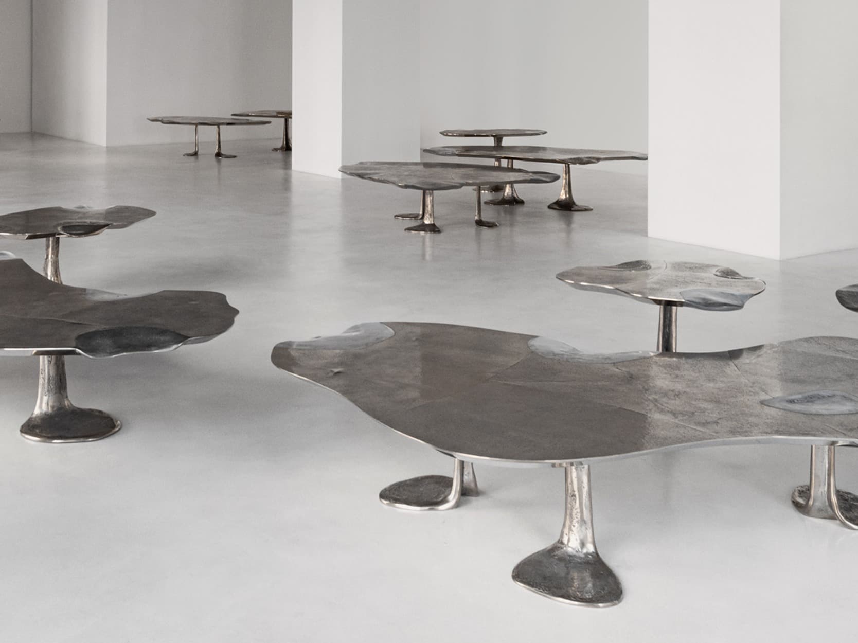 Vincenzo De Cotiis: Je Marchais Pieds Nus Dans L’Étang